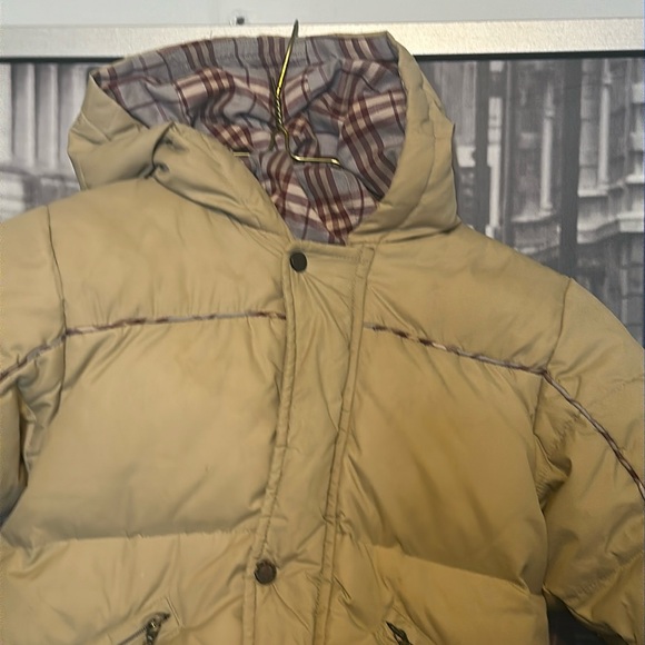 Burberry  kid’s  down puffer jacket size 18m - Picture 3 of 17